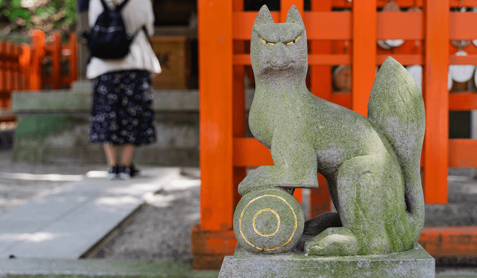 稲荷神社の狛狐