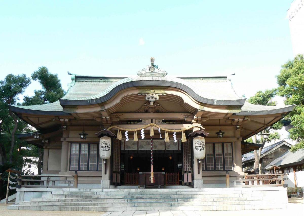 坐摩神社