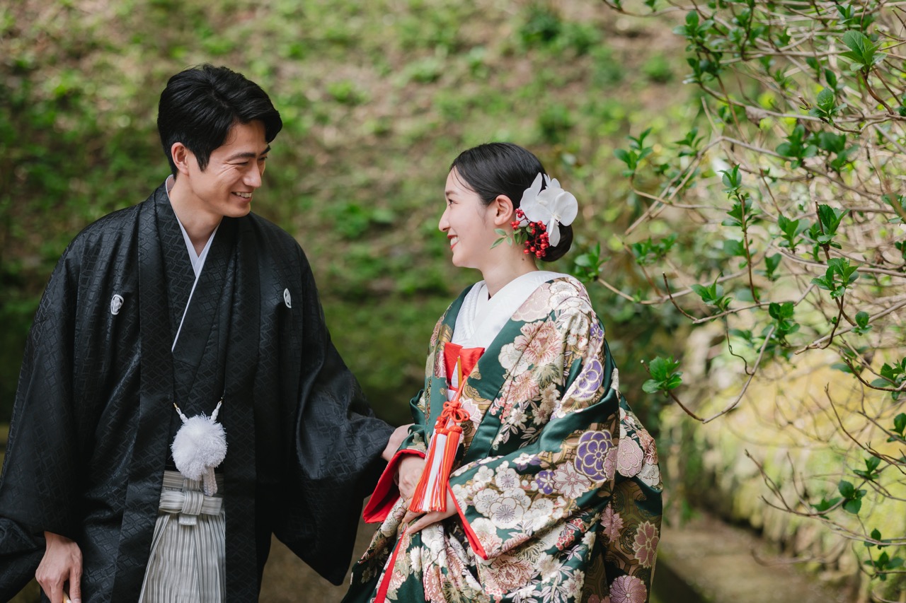 色打掛で必要なものは？花嫁が自分で用意するものも解説 | 和婚の 