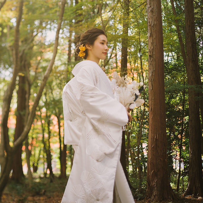 銀糸刺繍がとてもゴージャスな白無垢 婚礼衣装 インスタ映え camping.com