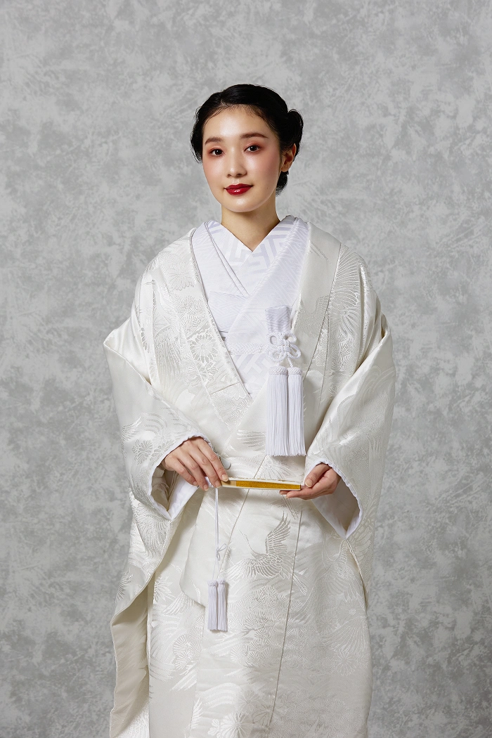 純白古典柄鶴青海波｜広島でご案内できる白無垢コレクション｜和婚スタイル