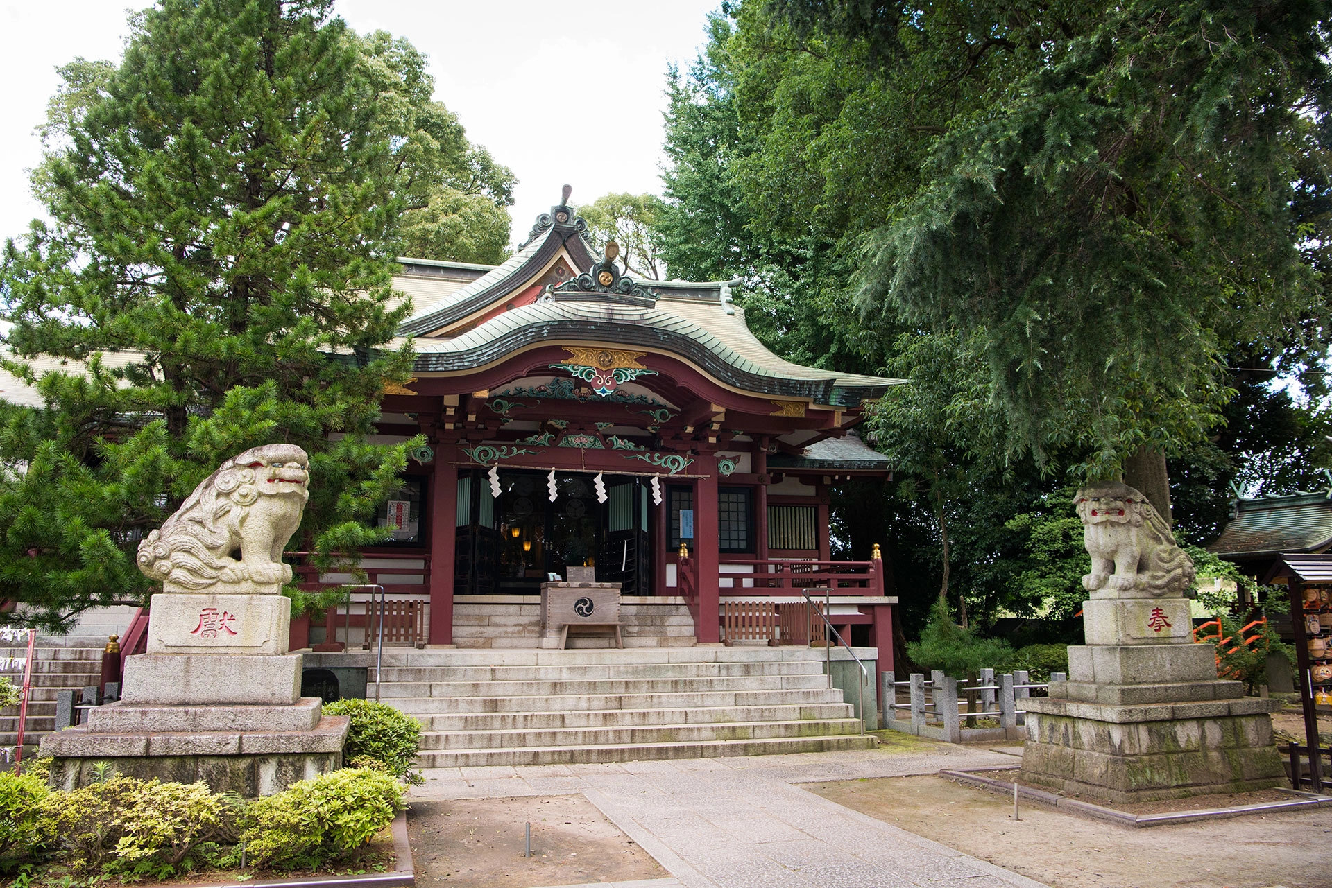 国際色豊かな和の結婚式が叶う神社