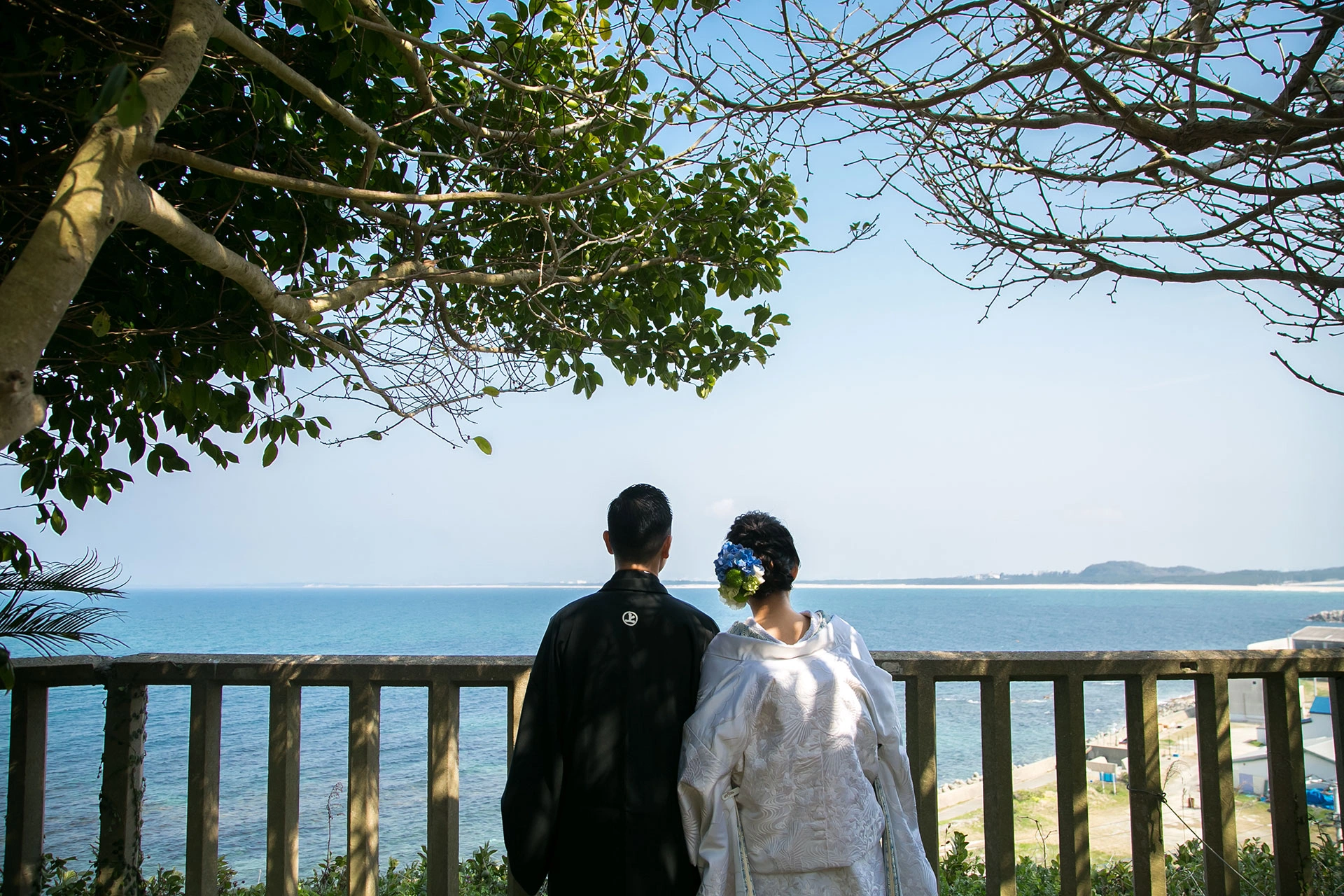 玄界灘に浮かぶ島の家族婚神社