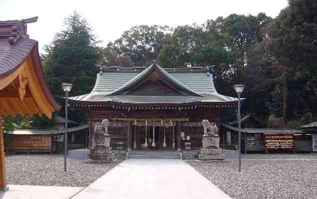 2600年の歴史を誇る格式ある社