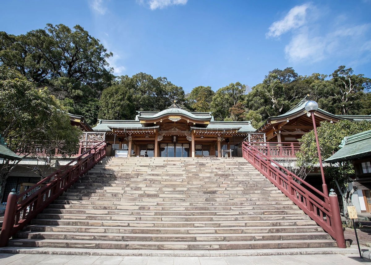 鎮西大社 諏訪神社