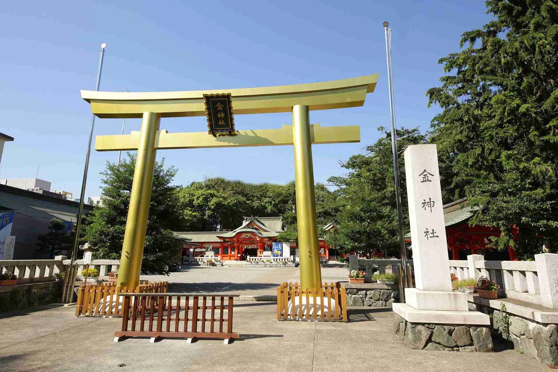 こがね色に輝く特別な御朱印の神社