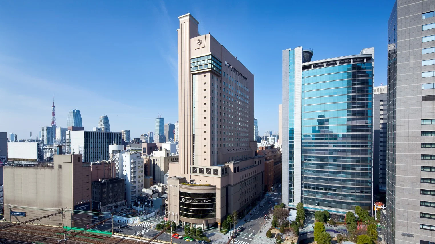 天候に左右されない全天候型の快適なホテルロケーション