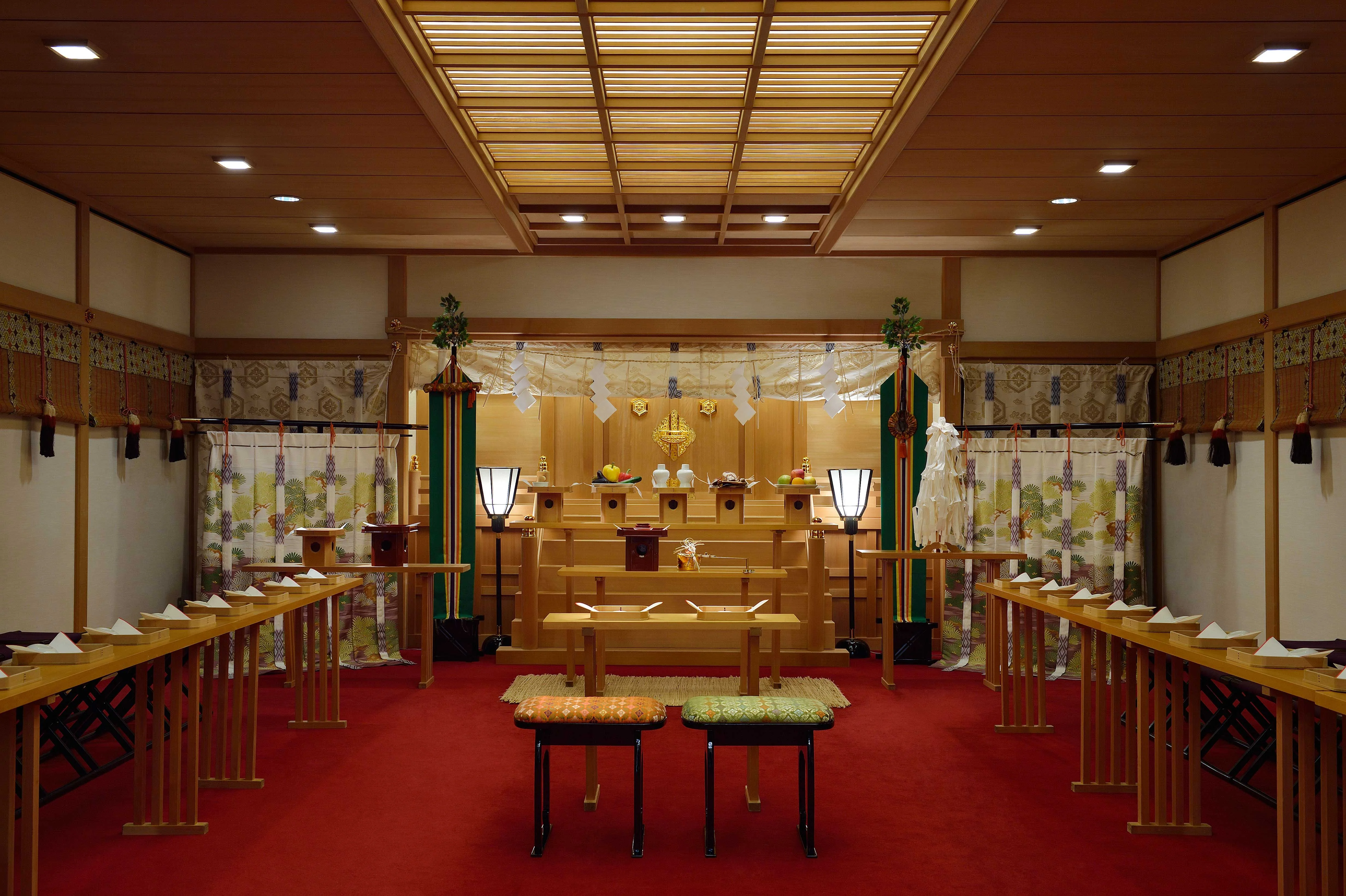 伝統を感じる厳かな神前式