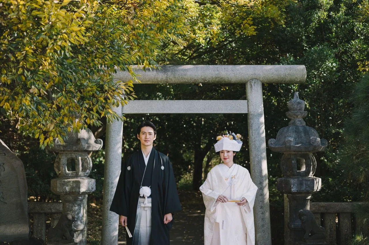 冬の神社での和装挙式